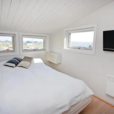 Nyaraló Gorgeous In With House Sea View Aabenraa